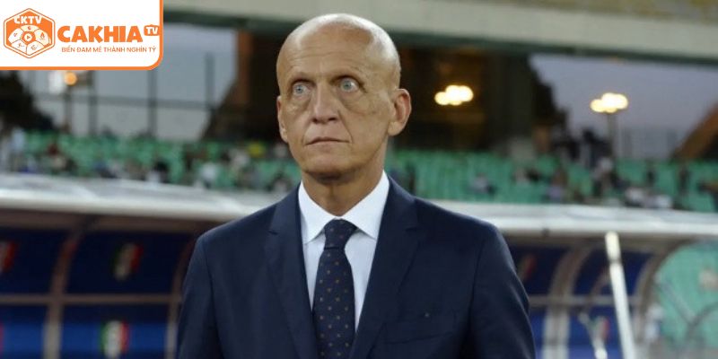 Pierluigi Collina Trọng Tài Huyền Thoại Tại CakhiaTV 3 Sự nghiệp của Collina trên sân cỏ